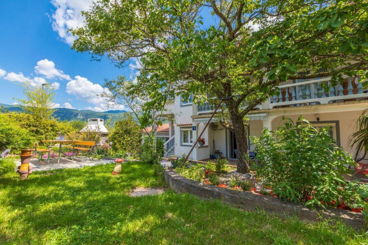 Apartments Marica Novi Vinodolski Buitenkant foto